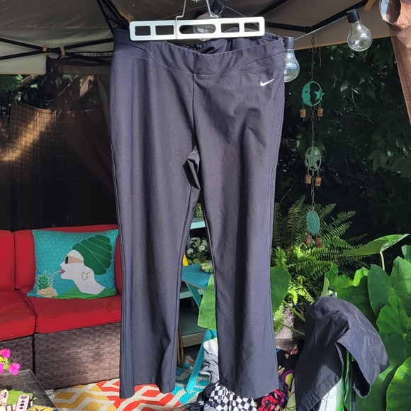 Nike Capris - Picture 11 of 11